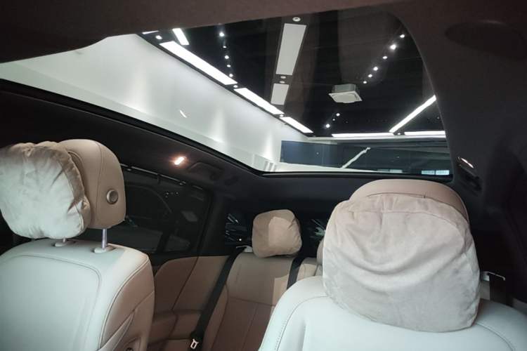 Used Li Auto i6 2025 Model Two-Wheel-Drive Standard Type Headliner