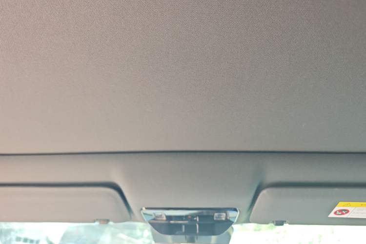 Used Li Auto i6 2025 Model Four-Wheel-Drive Standard Type Headliner