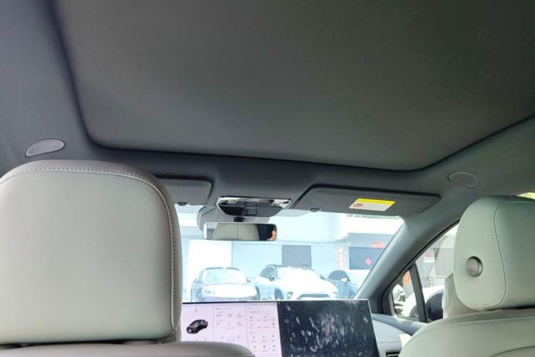 Used Li Auto i6 2025 Model Two-Wheel-Drive Standard Type Headliner