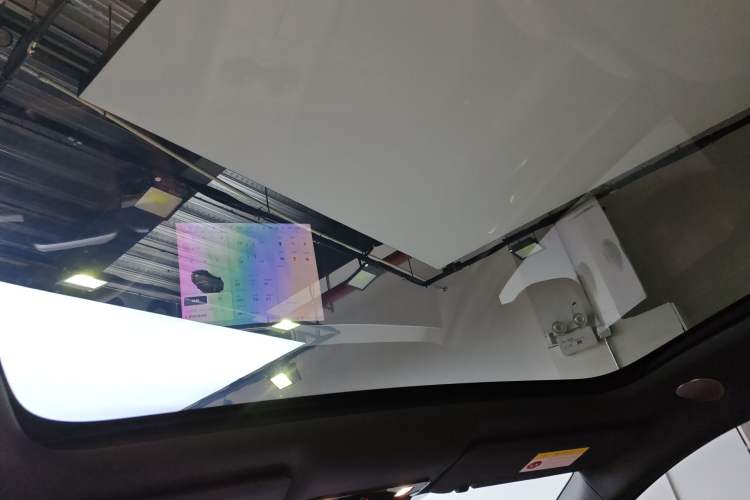 Used Li Auto i6 2025 Model Two-Wheel-Drive Standard Type Headliner