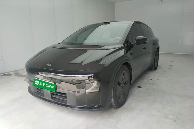 Used Li Auto i6 2025 Model Two-Wheel-Drive Standard Type Guazi used car, China used car export, Used car for sale, Used cars, Cheapest cars for sale
