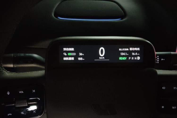 Used Li Auto i6 2025 Model Four-Wheel-Drive Standard Type Instrument Cluster