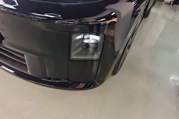 Used Li Auto i6 2025 Model Two-Wheel-Drive Standard Type Left Front Headlight