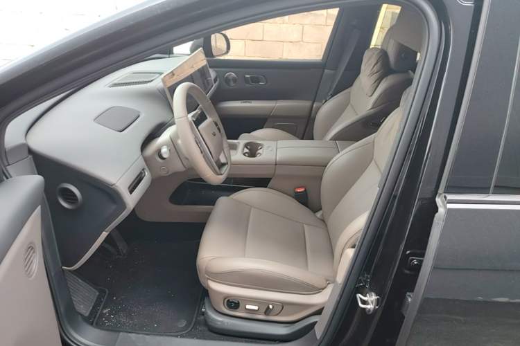 Used Li Auto i6 2025 Model Two-Wheel-Drive Standard Type Left Front Seat