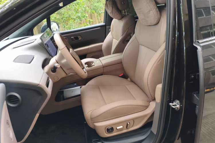 Used Li Auto i6 2025 Model Four-Wheel-Drive Standard Type Left Front Seat