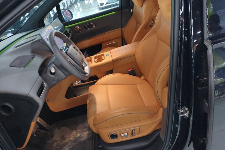 Used Li Auto i6 2025 Model Four-Wheel-Drive Standard Type Left Front Seat
