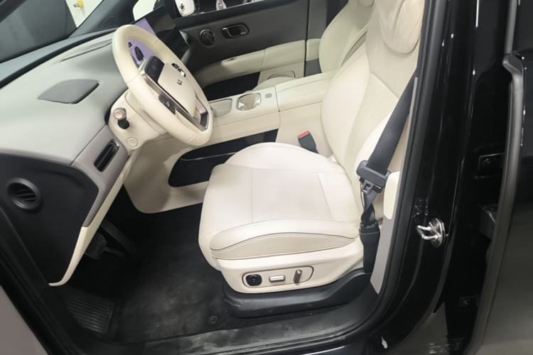 Used Li Auto i6 2025 Model Two-Wheel-Drive Standard Type Left Front Seat