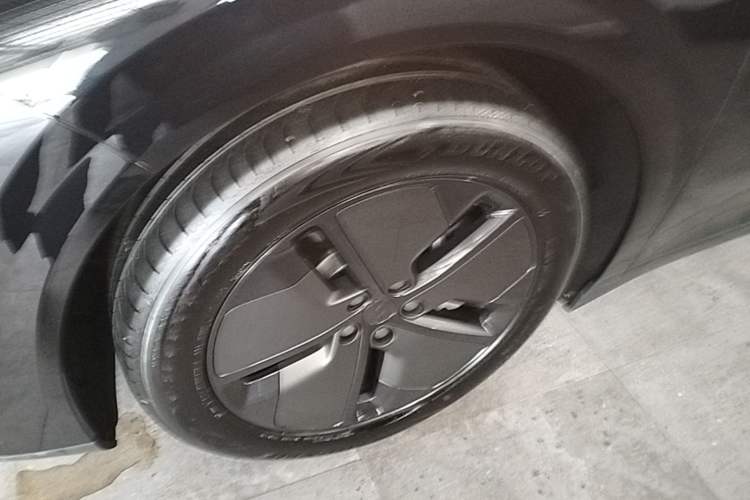 Used Li Auto i6 2025 Model Two-Wheel-Drive Standard Type Left Front Wheel Hub
