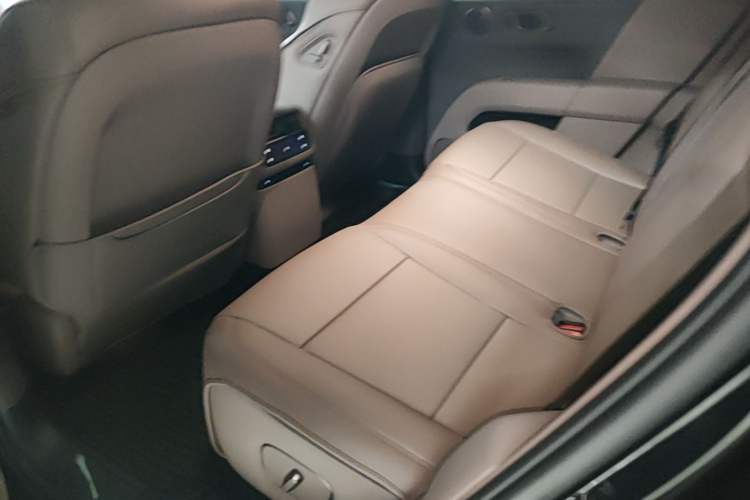 Used Li Auto i6 2025 Model Four-Wheel-Drive Standard Type Left Rear Seat