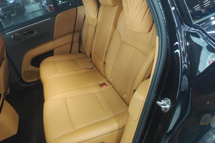 Used Li Auto i6 2025 Model Two-Wheel-Drive Standard Type Left Rear Seat