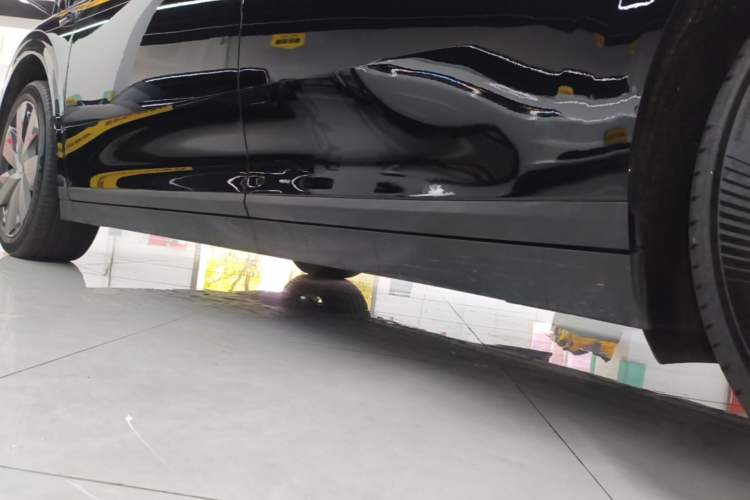 Used Li Auto i6 2025 Model Four-Wheel-Drive Standard Type Left Side Sill