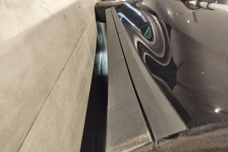 Used Li Auto i6 2025 Model Four-Wheel-Drive Standard Type Left Side Sill