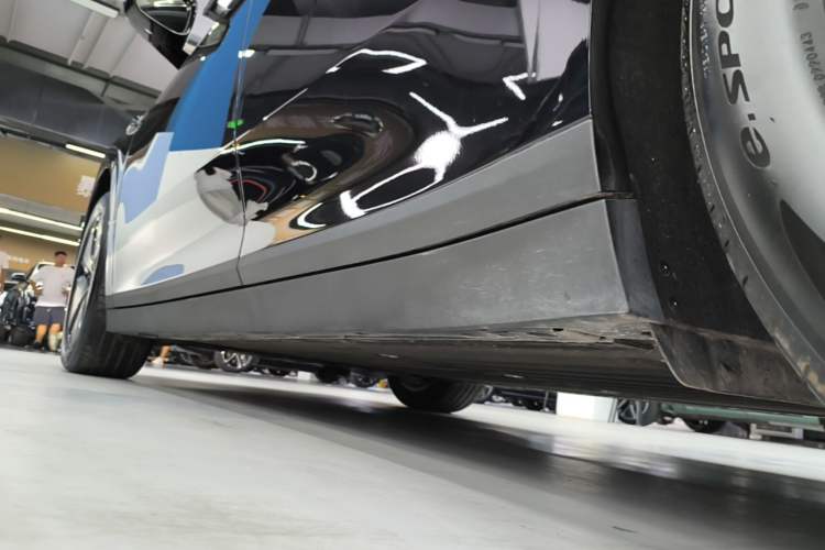 Used Li Auto i6 2025 Model Two-Wheel-Drive Standard Type Left Side Sill