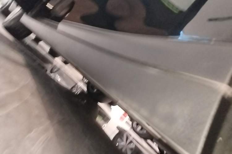 Used Li Auto i6 2025 Model Two-Wheel-Drive Standard Type Left Side Sill