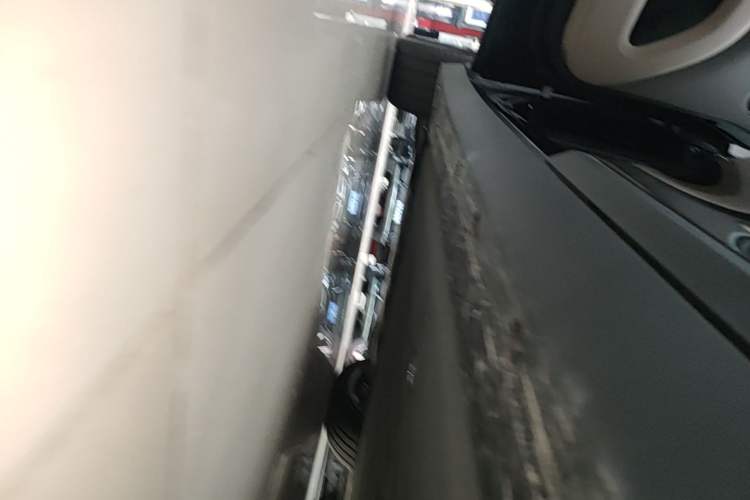 Used Li Auto i6 2025 Model Four-Wheel-Drive Standard Type Left Side Sill