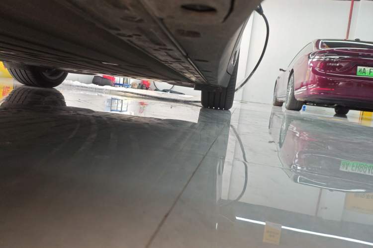 Used Li Auto i6 2025 Model Four-Wheel-Drive Standard Type Left Side Sill