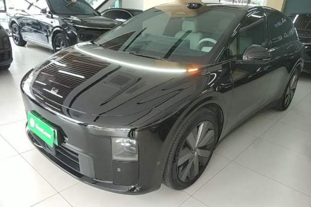 Used Li Auto i6 2025 Model Four-Wheel-Drive Standard Type