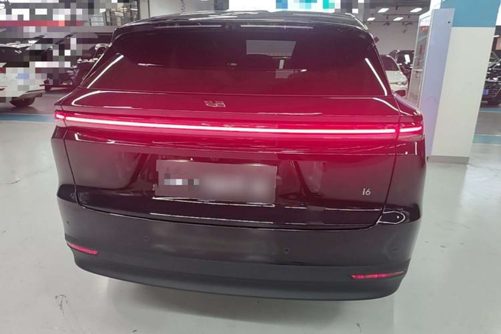 Used Li Auto i6 2025 Model Four-Wheel-Drive Standard Type Rear