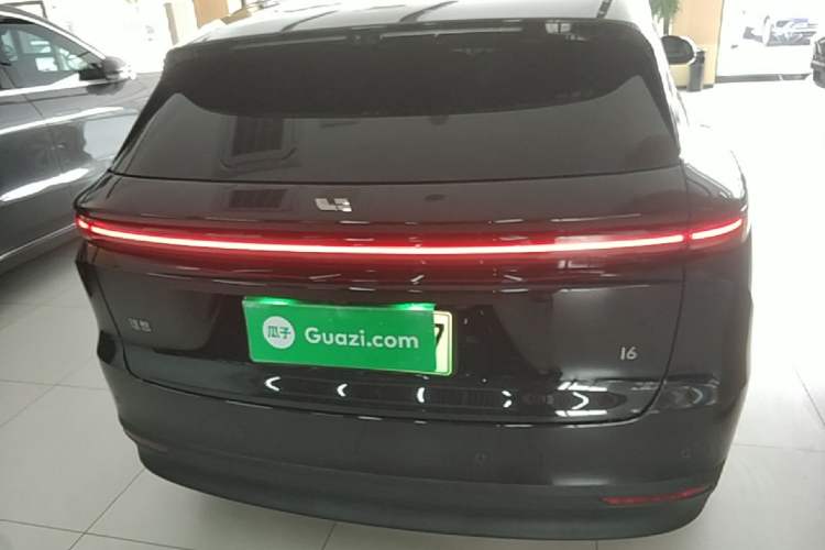 Used Li Auto i6 2025 Model Four-Wheel-Drive Standard Type Rear