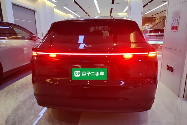 Used Li Auto i6 2025 Model Four-Wheel-Drive Standard Type Rear