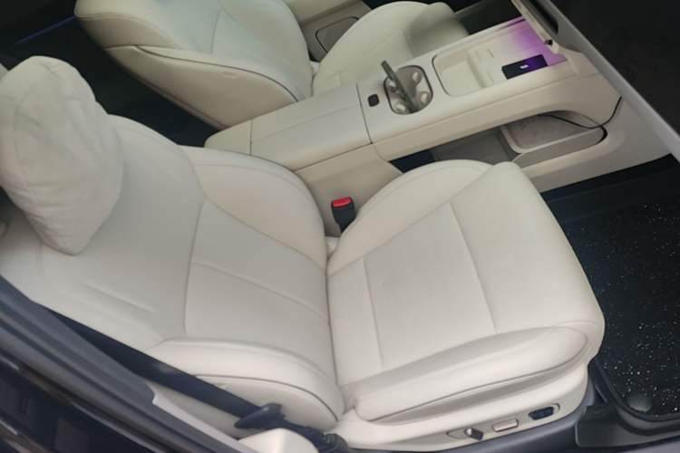 Used Li Auto i6 2025 Model Two-Wheel-Drive Standard Type Right Front Seat