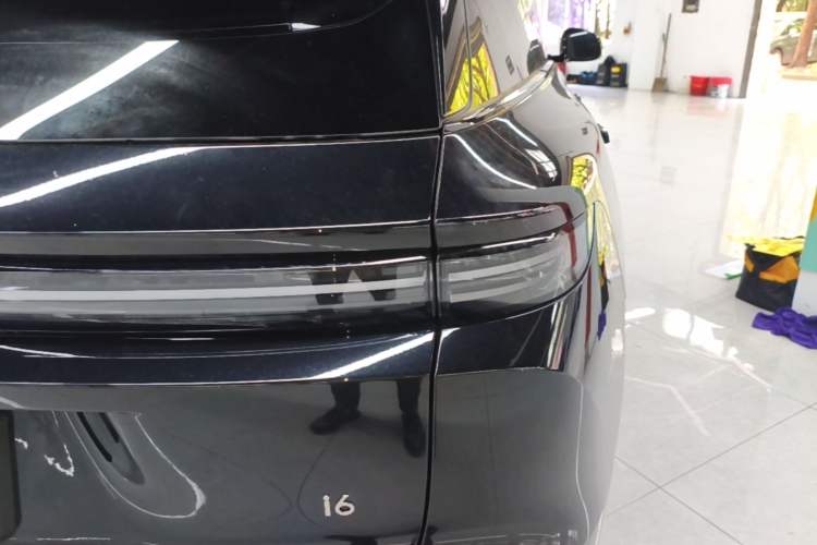 Used Li Auto i6 2025 Model Four-Wheel-Drive Standard Type Right Rear Taillight