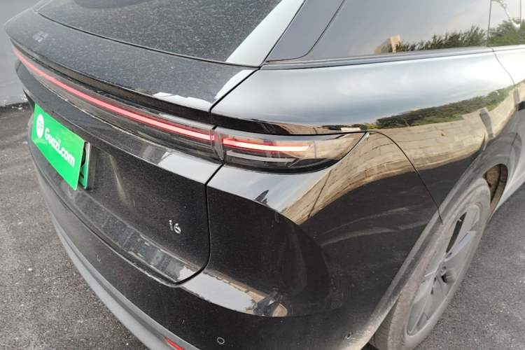 Used Li Auto i6 2025 Model Two-Wheel-Drive Standard Type Right Rear Taillight