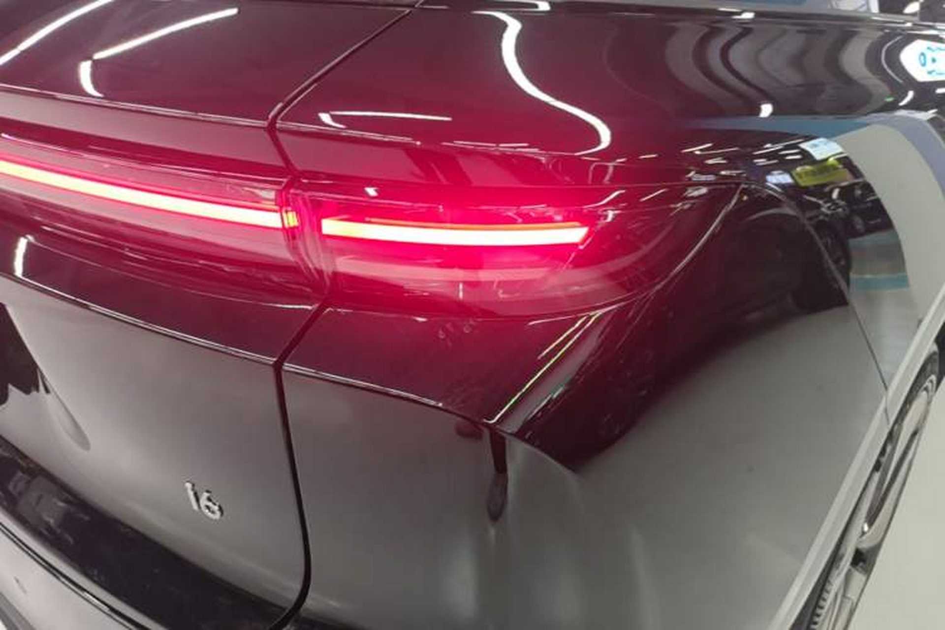 Used Li Auto i6 2025 Model Four-Wheel-Drive Standard Type Right Rear Taillight