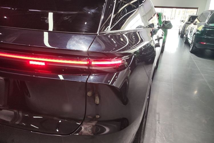 Used Li Auto i6 2025 Model Two-Wheel-Drive Standard Type Right Rear Taillight