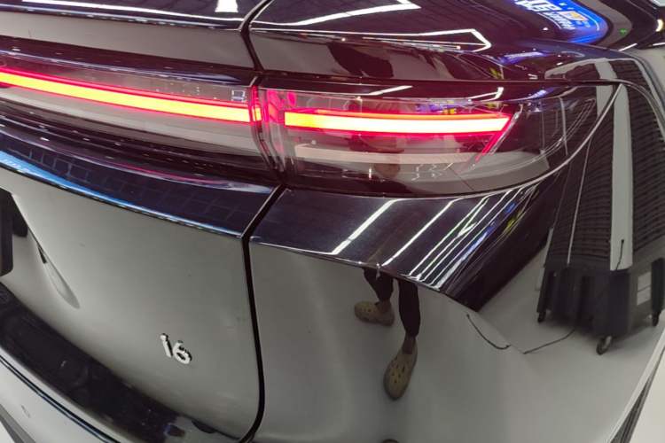 Used Li Auto i6 2025 Model Two-Wheel-Drive Standard Type Right Rear Taillight