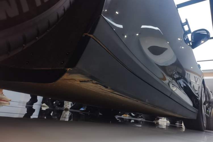 Used Li Auto i6 2025 Model Four-Wheel-Drive Standard Type Right Side Sill