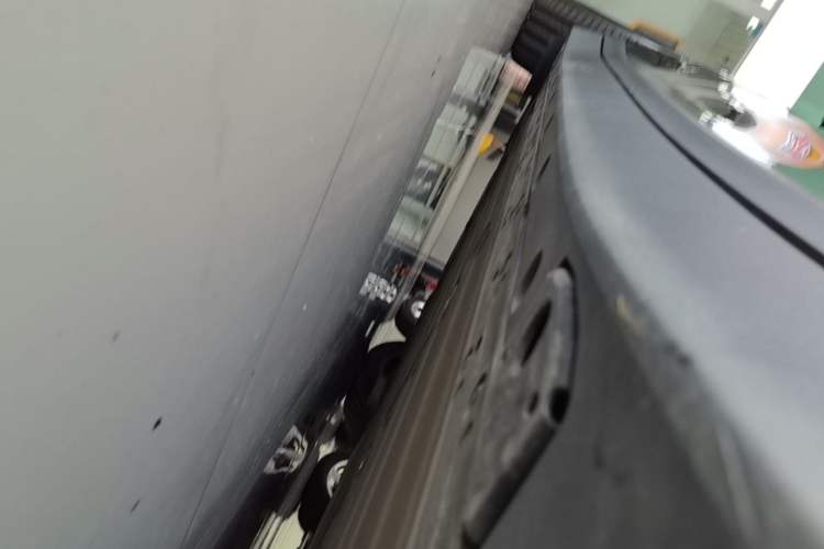 Used Li Auto i6 2025 Model Two-Wheel-Drive Standard Type Right Side Sill