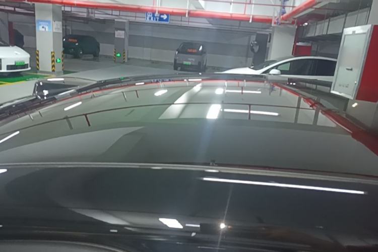 Used Li Auto i6 2025 Model Two-Wheel-Drive Standard Type Roof