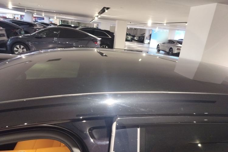 Used Li Auto i6 2025 Model Four-Wheel-Drive Standard Type Roof