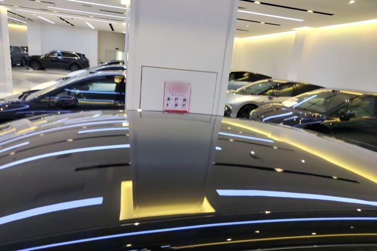 Used Li Auto i6 2025 Model Four-Wheel-Drive Standard Type Roof