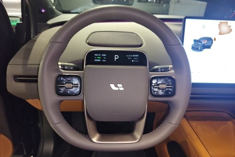 Used Li Auto i6 2025 Model Four-Wheel-Drive Standard Type Steering Wheel