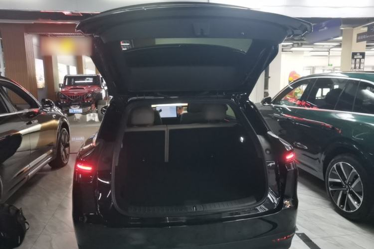 Used Li Auto i6 2025 Model Two-Wheel-Drive Standard Type Trunk