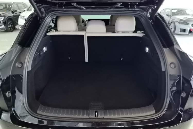 Used Li Auto i6 2025 Model Two-Wheel-Drive Standard Type Trunk