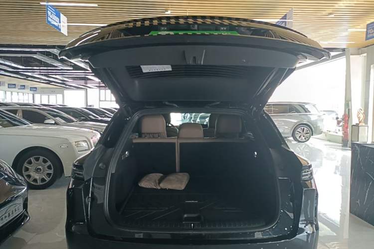 Used Li Auto i6 2025 Model Two-Wheel-Drive Standard Type Trunk
