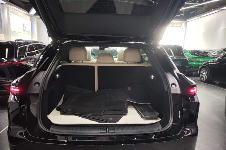 Used Li Auto i6 2025 Model Two-Wheel-Drive Standard Type Trunk