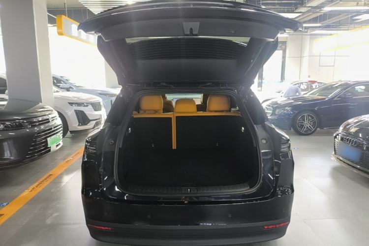 Used Li Auto i6 2025 Model Two-Wheel-Drive Standard Type Trunk