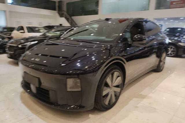 Used Li Auto i6 2025 Model Four-Wheel-Drive Standard Type