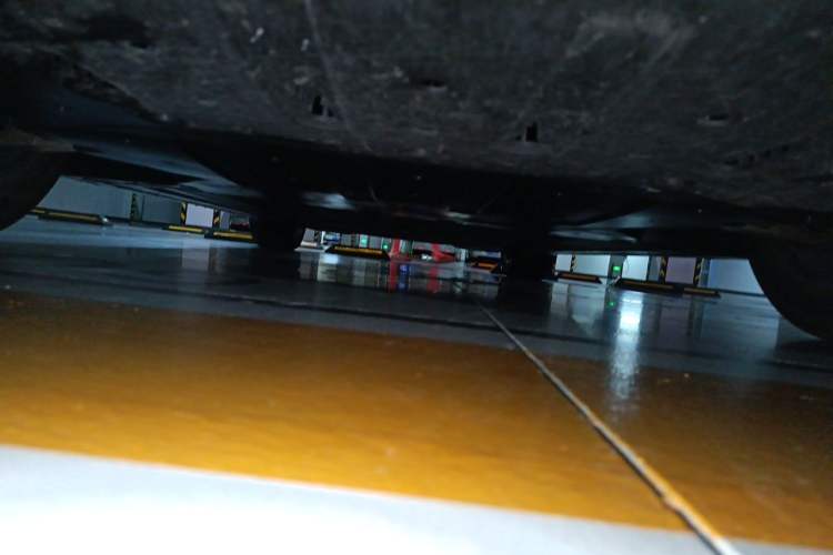 Used Li Auto i6 2025 Model Two-Wheel-Drive Standard Type Chassis Rear