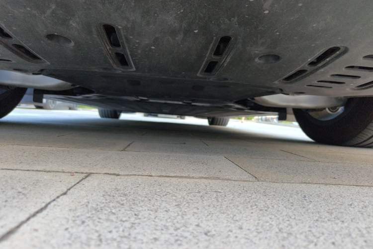 Used Li Auto i6 2025 Model Two-Wheel-Drive Standard Type Chassis Rear