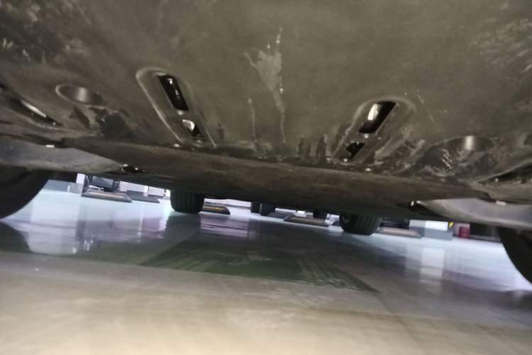 Used Li Auto i6 2025 Model Two-Wheel-Drive Standard Type Chassis Rear