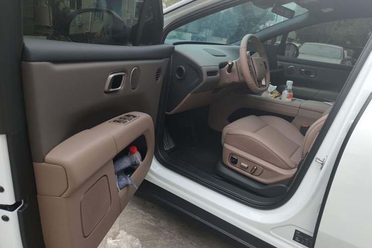 Used Li Auto i6 2025 Model Two-Wheel-Drive Standard Type Driver Seat