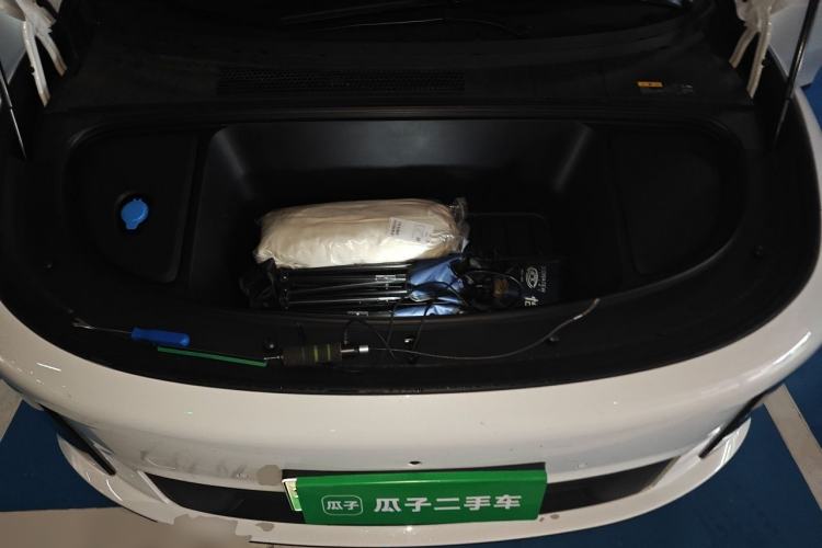 Used Li Auto i6 2025 Model Two-Wheel-Drive Standard Type Engine Bay