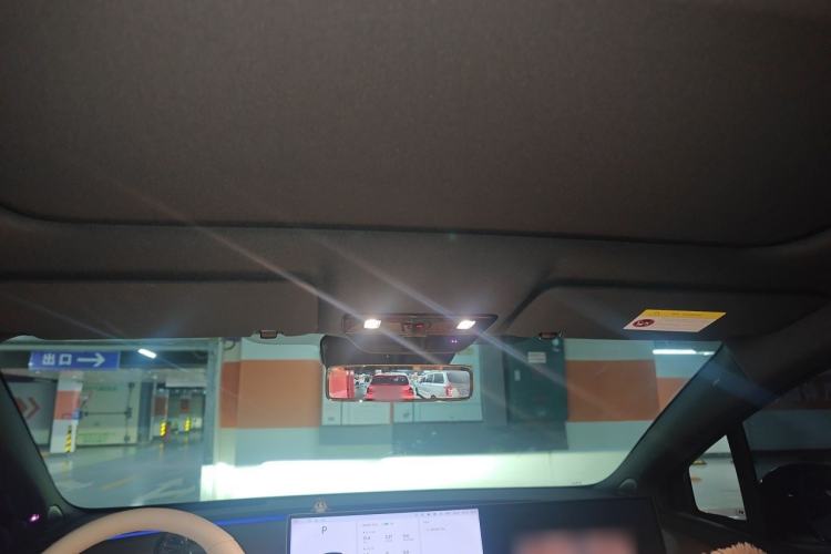 Used Li Auto i6 2025 Model Two-Wheel-Drive Standard Type Headliner