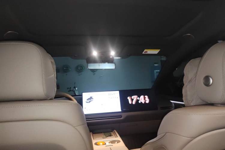 Used Li Auto i6 2025 Model Two-Wheel-Drive Standard Type Headliner