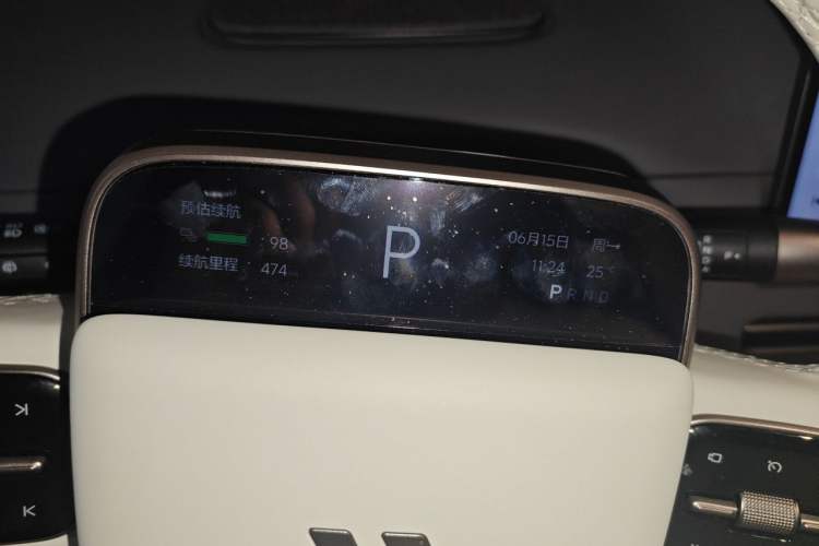 Used Li Auto i6 2025 Model Two-Wheel-Drive Standard Type Instrument Cluster